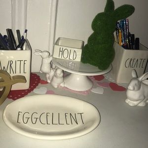 Eggcellent Oval Plate